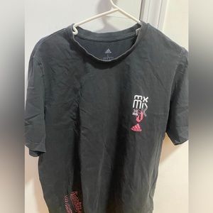 Adidas t shirt